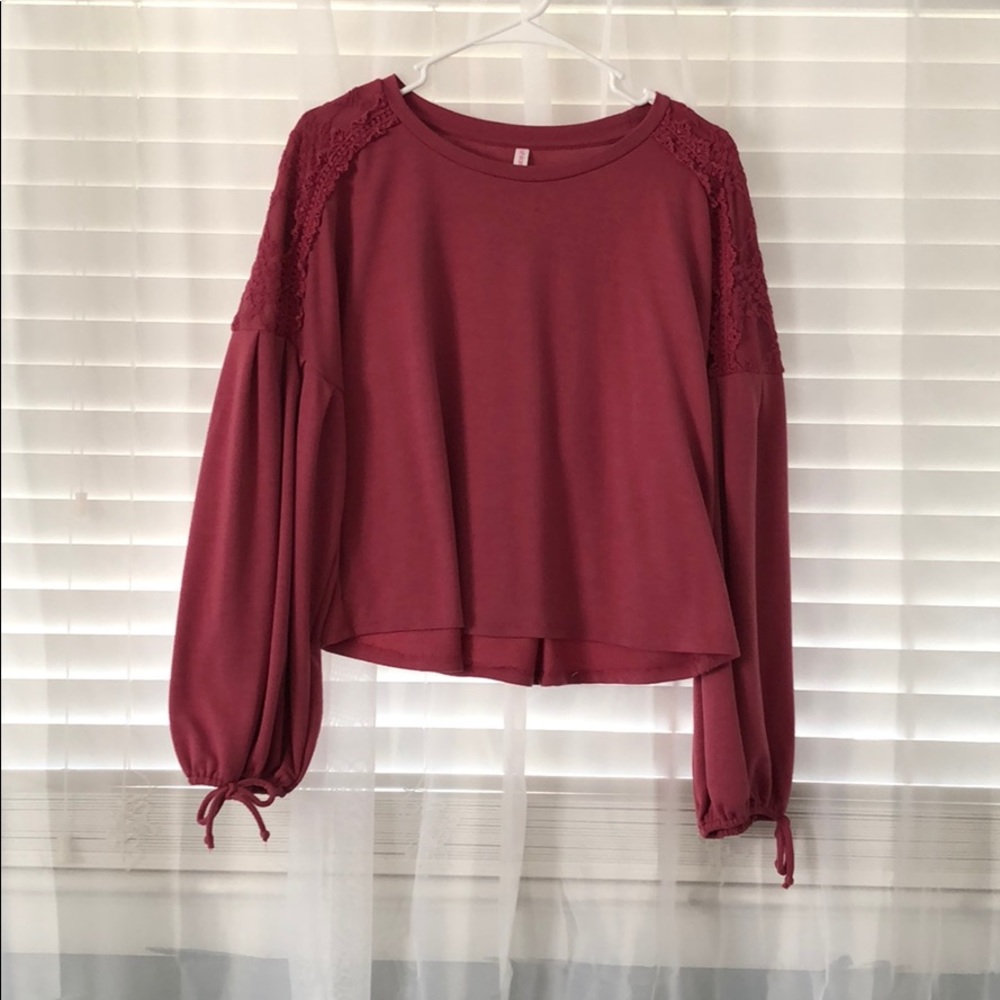 Cropped pink sweater